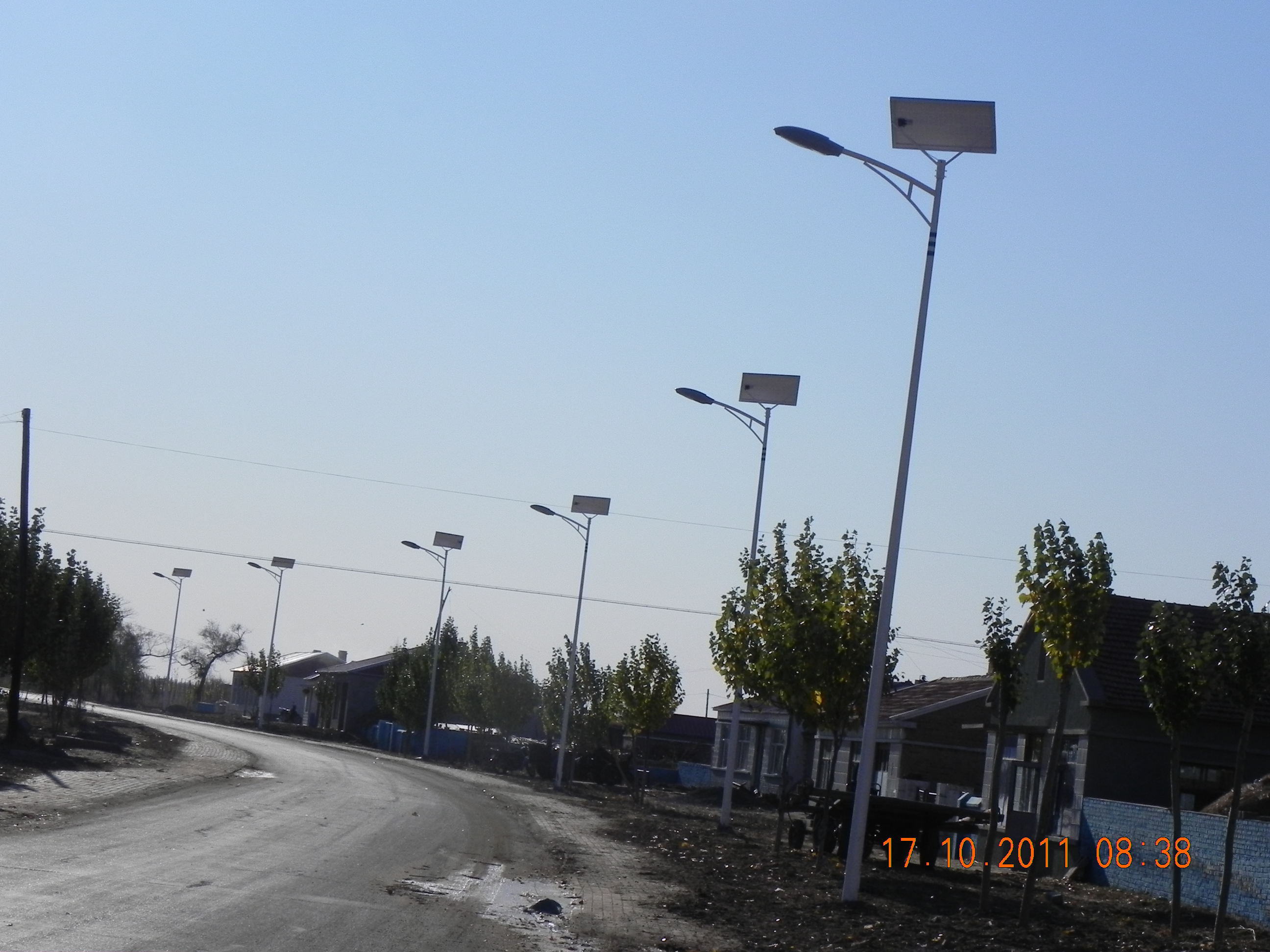 咸宁新农村太阳能路灯 点亮乡村绿色未来